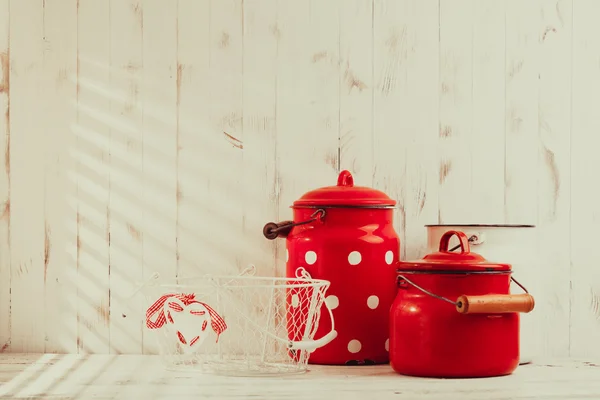 Czerwone i białe naczynia — Zdjęcie stockowe