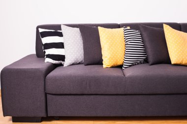 kanepe yastıkları ile