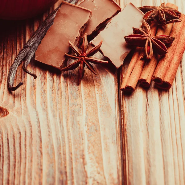 Chocolate with spices — Stock Photo, Image