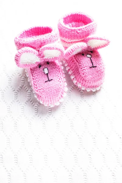 Gestrickte Babystiefel — Stockfoto