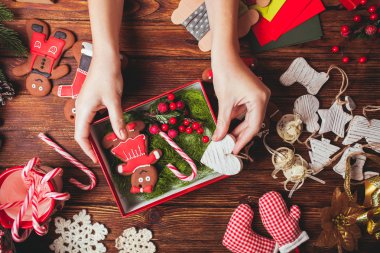 Hazırlık bir Noel hediye kutusu