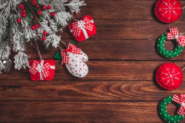 Noel süslemeleri hissettim