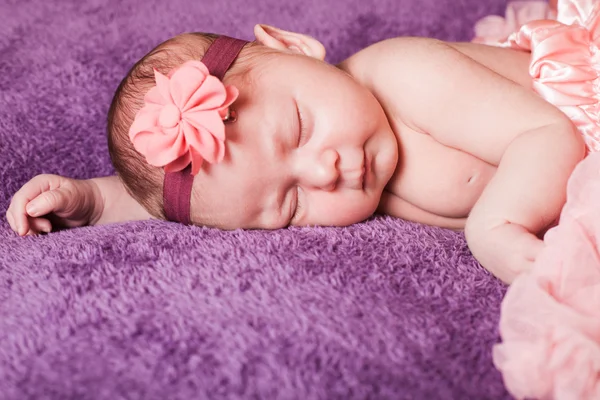 The newborn girl — Stock Photo, Image