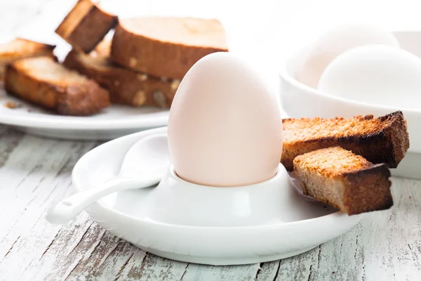 O ovo fervido suave — Fotografia de Stock