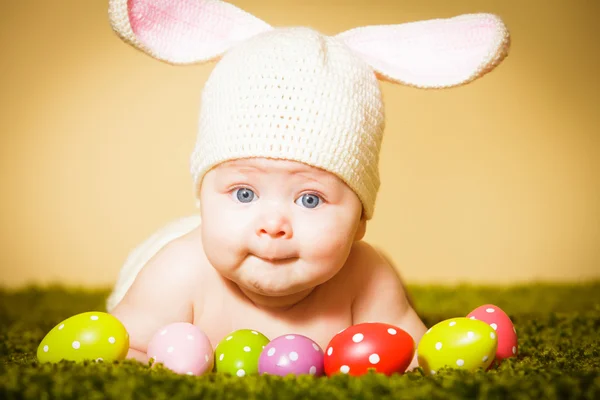 Dětská Velikonoční zajíček — Stock fotografie