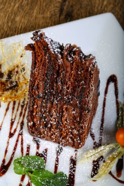 Tatlı kahverengi çikolatalı kek