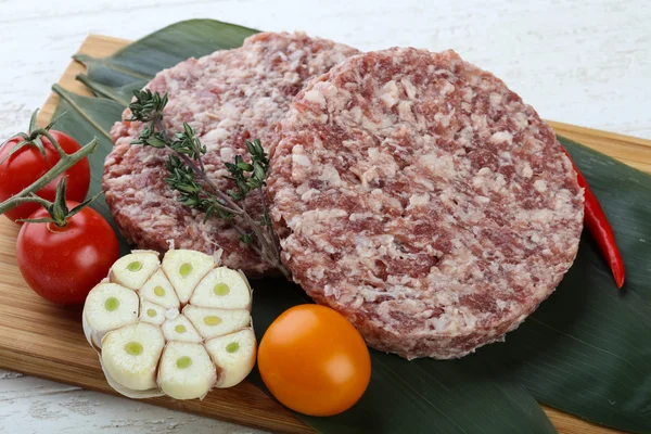 RAW burger kotlett — Stockfoto