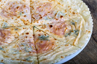 Geleneksel Özbek pasta