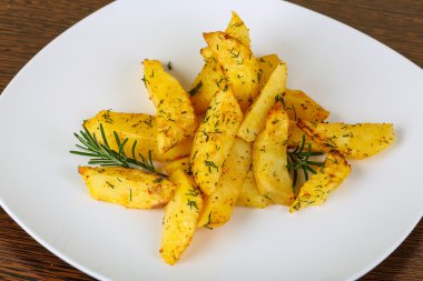 Dereotu ile kavrulmuş patates