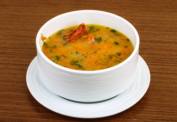 Νόστιμη σούπα αρακά με νευρώσεις — Φωτογραφία Αρχείου