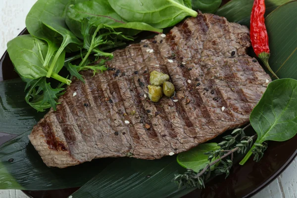 Gegrilltes Rindersteak — Stockfoto