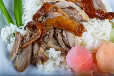 pirinç kızarmış ördek