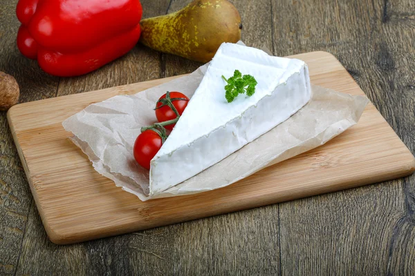 Gustoso formaggio Brie — Foto Stock