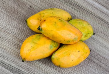 Olgun sarı Mango