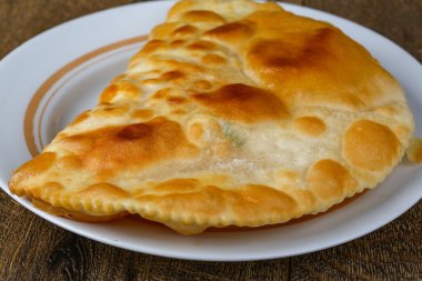 Beyaz mutfak Cheburek