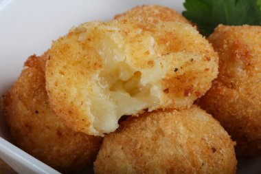 Lezzetli peynir topları