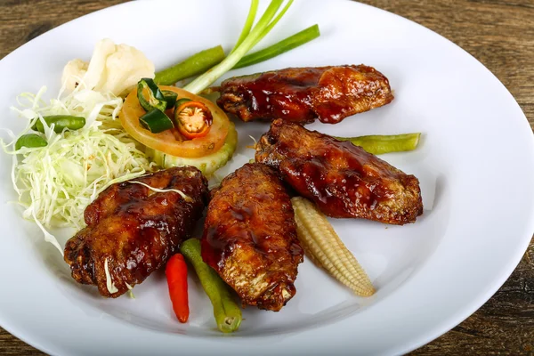 Skrzydełka kurczaka Teriyaki pyszne — Zdjęcie stockowe