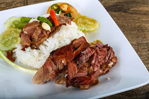 쌀과 맛 있는 돼지고기 — 스톡 사진