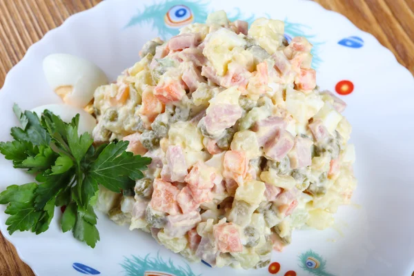 Beroemde Russische salade — Stockfoto