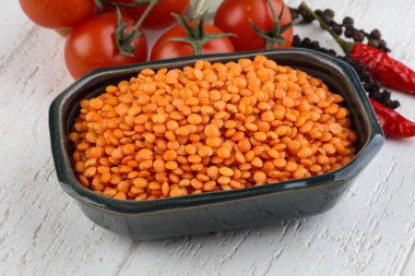 çiğ kırmızı mercimek