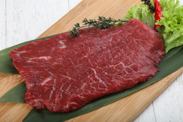 Raw beef steak — Stock Photo, Image