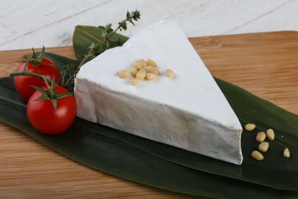 Delizioso formaggio Brie — Foto Stock