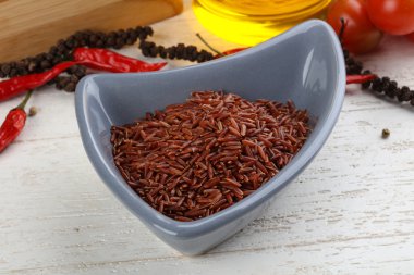 pişmemiş kahverengi pirinç