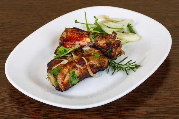 Izgara domuz pirzolası.