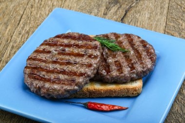 Izgara burger pirzola