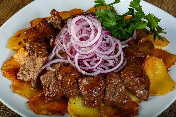 Carne assada com batata — Fotografia de Stock