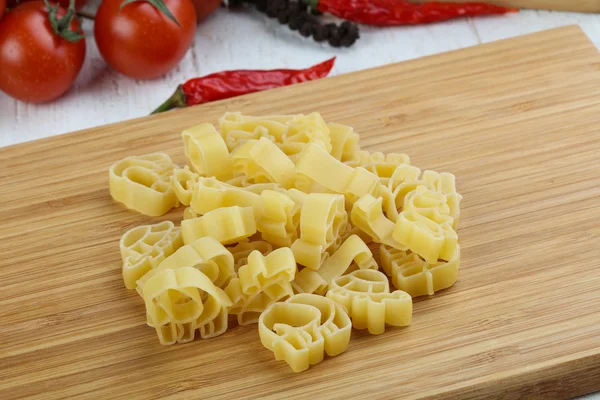 Raw macaroni for kids — Stock Photo, Image