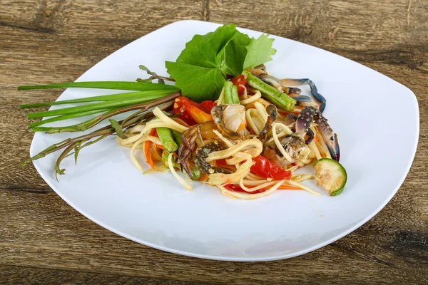 Baharatlı Tay baharat Yengeç Salatası