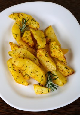 Lezzetli kavrulmuş patates