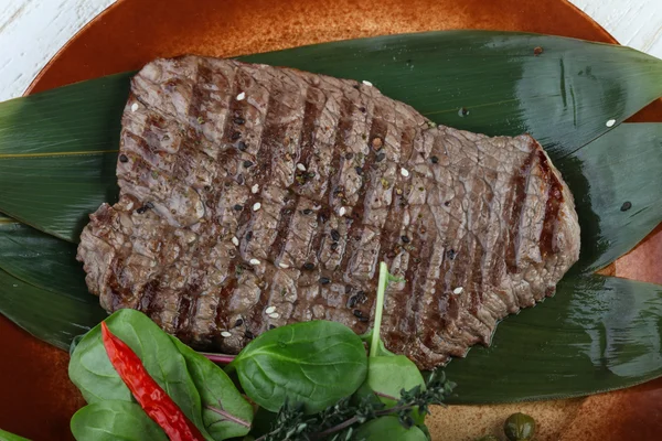 Gegrilltes Rindersteak — Stockfoto