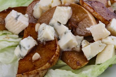 Gorgonzola armut ile