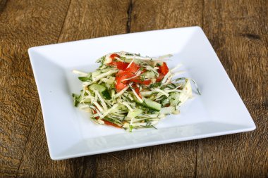 Salat lahana ve cucmber ile