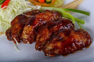 Teriyaki tavuk kanadı