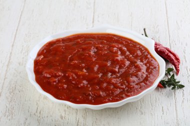 Lezzetli Bolognese sos