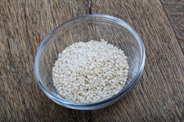 Susam kabın içinde