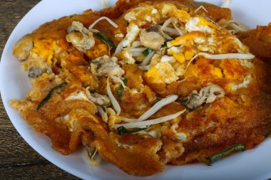 İstiridye ile Asya omlet