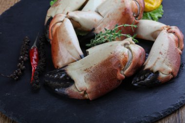 Taze deniz ürünleri Yengeç pençeleri