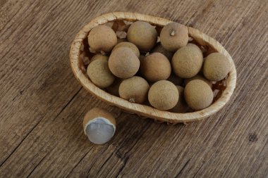 Tatlı tropikal meyve Longan