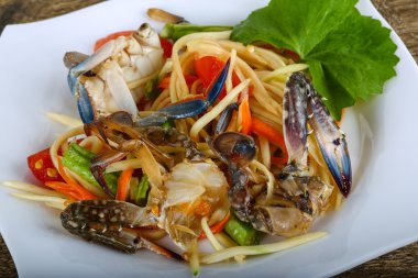 Tay baharat Yengeç Salatası