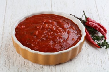 Lezzetli Bolognese sos