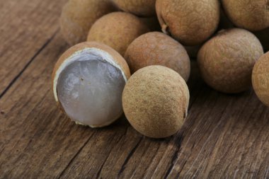 tropikal meyve longan