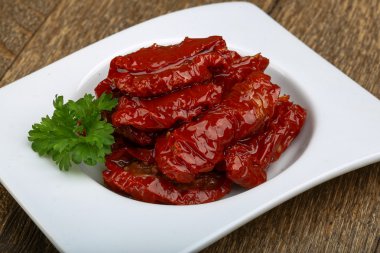 İtalyan kurutulmuş domates