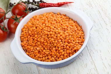 Kırmızı mercimek yemek pişirmek için hazır