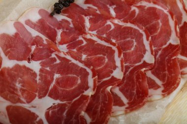 Lezzetli İtalyan jambon