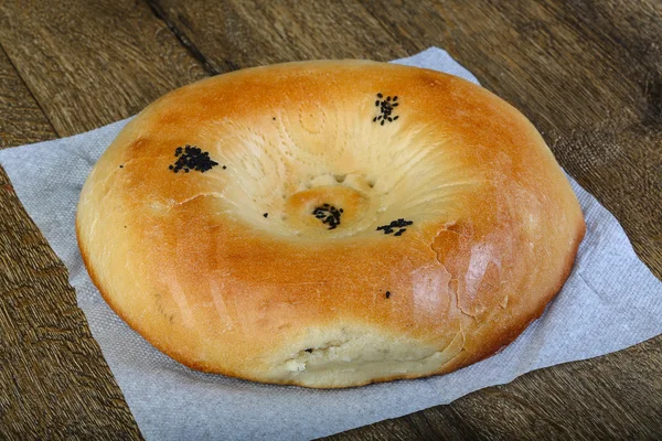 Традиционный узбекский хлеб — стоковое фото