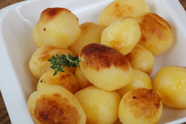 Zlatý pečené brambory — Stock fotografie